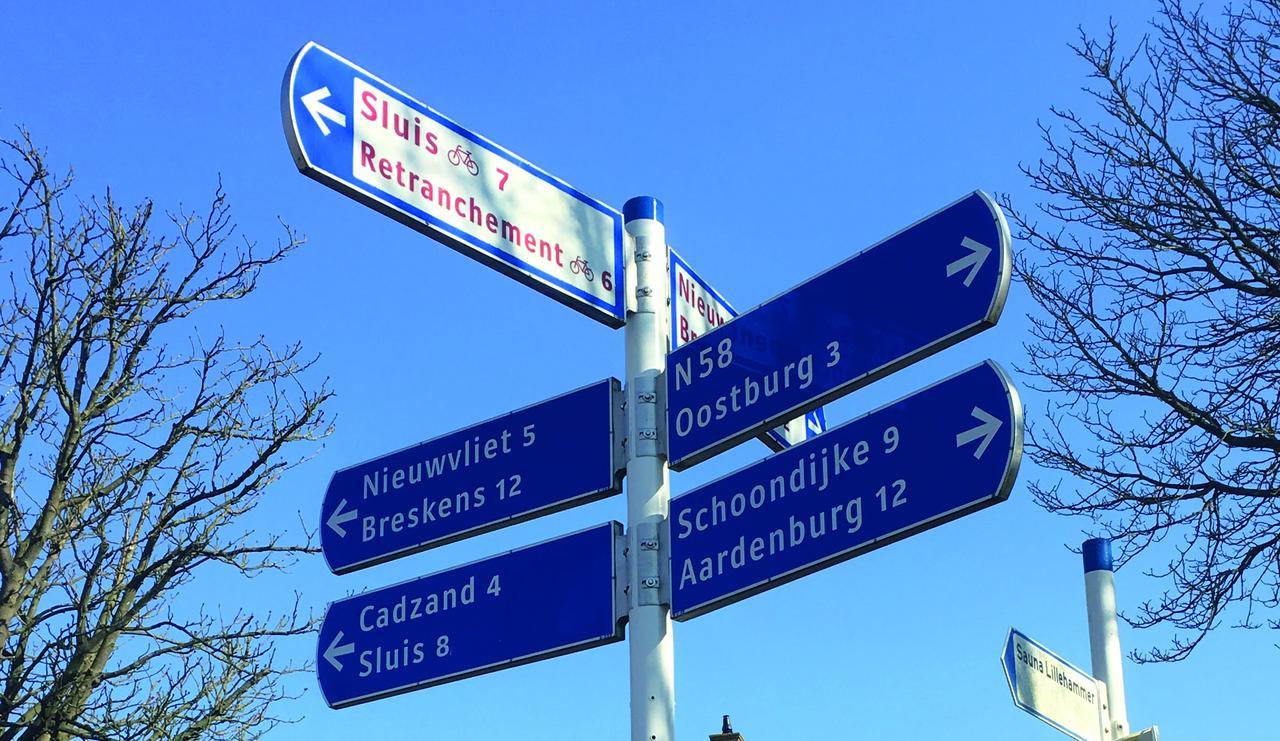 Zuidzande The Town Hotel Studios Appartments מראה חיצוני תמונה