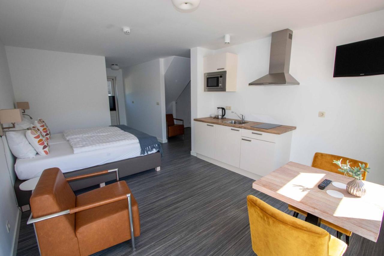 Zuidzande The Town Hotel Studios Appartments מראה חיצוני תמונה